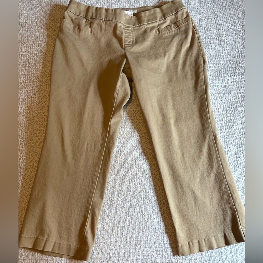 Lee Women’s Natural Fit Khaki Pant